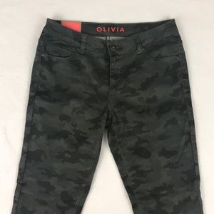 NEW Camo Low Rise Skinny Jeans Jeggings